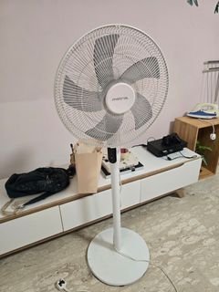 (Category: ) located in . Submitted by phyreballs (Listing ID 1445701907, Image 1). Description: .
