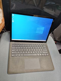Microsoft surface laptop i7 16gb 512gb
