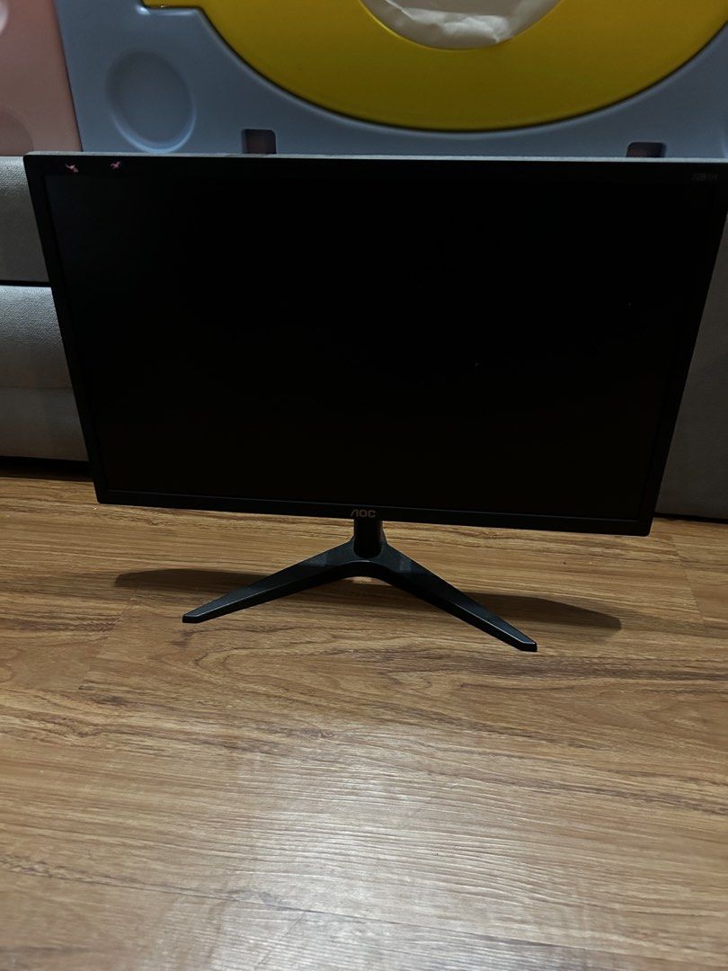 Monitor for sale (Category: Desktops) located in Makati City. Submitted by carolineanunciacion92 (Listing ID 1445746985, Image 2). Description: 1k each 22 inches.