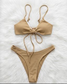 (Category: ) located in . Submitted by buyretreasurehubnow (Listing ID 1445652676, Image 1). Description: .
