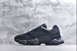(Category: ) located in . Submitted by Outlet.Sneakers (Listing ID 1445665263, Image 1). Description: .