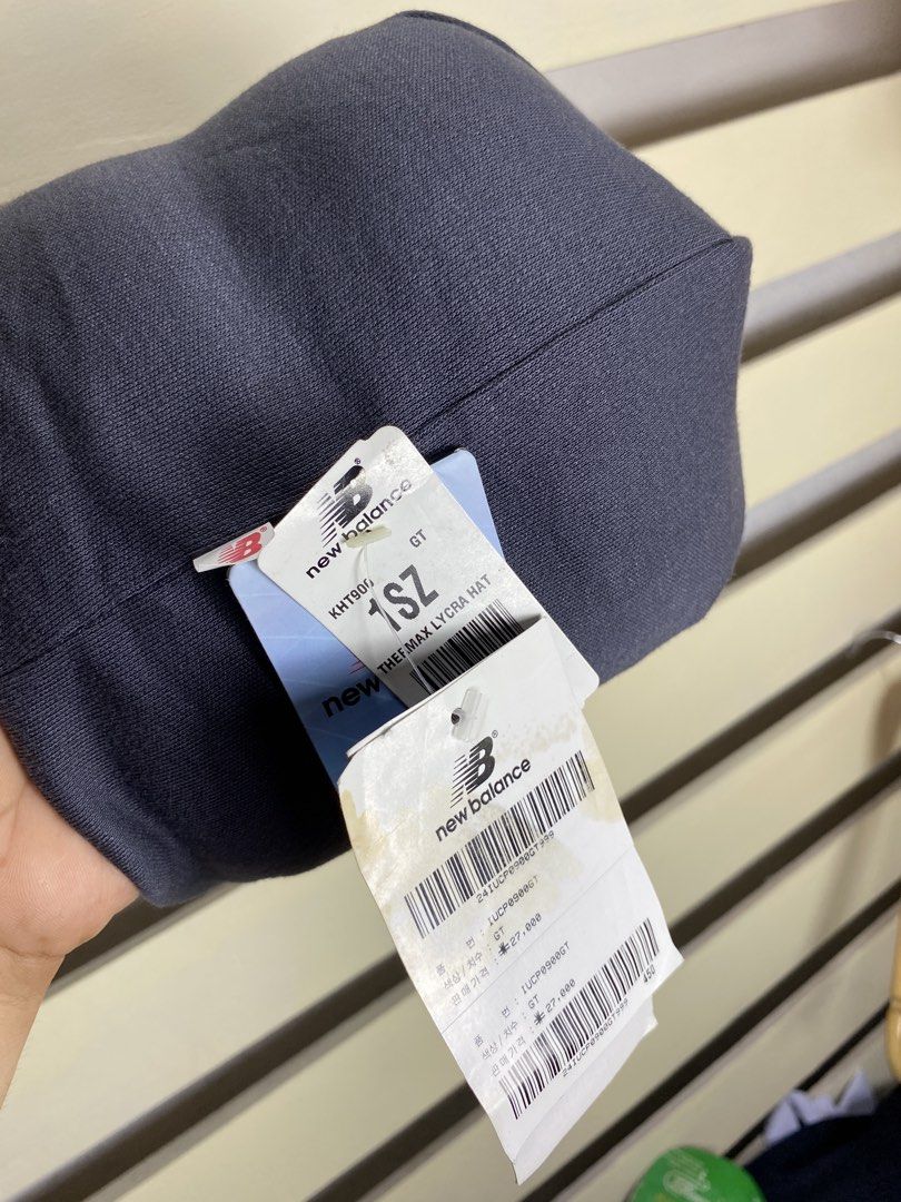 New Balance beanie (BNWT) (Category: Hats & Beanies) located in Surigao. Submitted by ricsons (Listing ID 1445701633, Image 3). Description: 9.8/10 color rate With tags pa Issue lang konti sa logo.