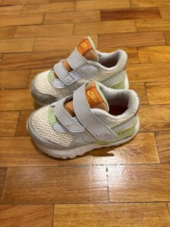 (Category: ) located in . Submitted by preloved_tdc (Listing ID 1445722272, Image 1). Description: .