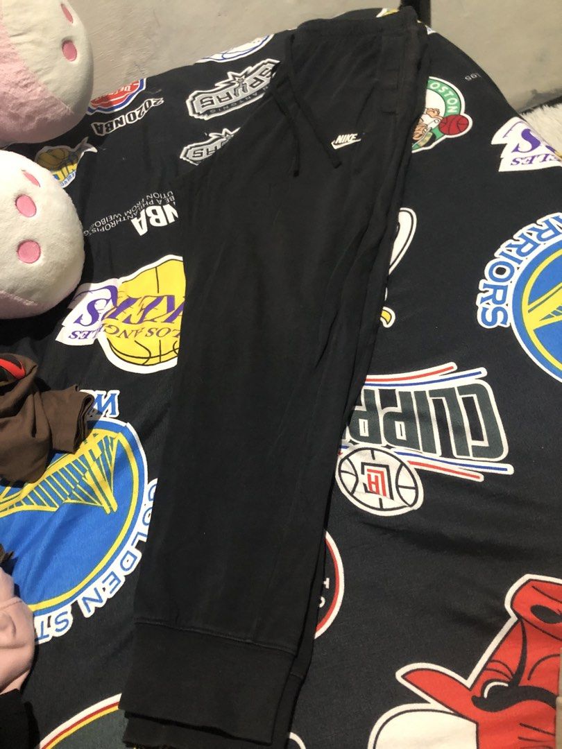 Nike Black Jogger Pants XL (Category: Joggers) located in Bocaue. Submitted by h_f0ec5d (Listing ID 1445662827, Image 3). Description: - Black Nike Jogger Pants - Size XL - Elastic waistband with drawstring - Made in China - Perfect for casual wear or sports.