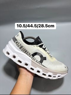 (Category: ) located in . Submitted by shoeetasho (Listing ID 1445772284, Image 1). Description: .