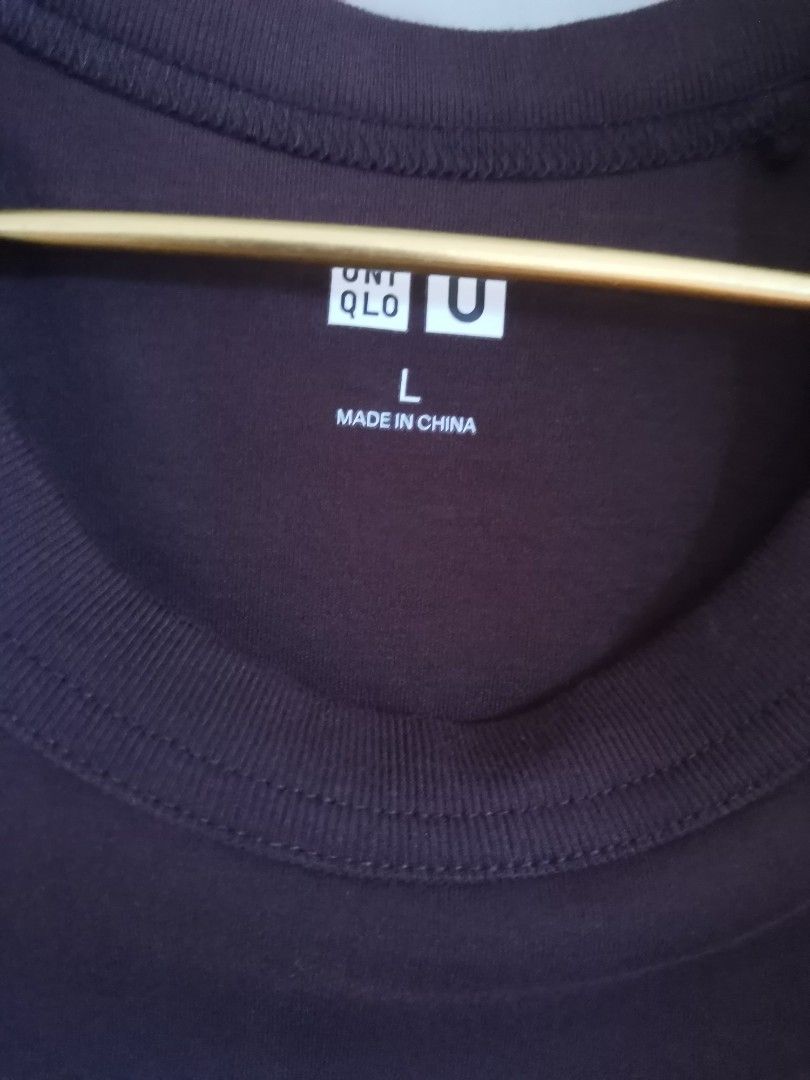uniqlo shirt (Category: Shirts) located in Quezon City. Submitted by charlottescollection (Listing ID 1445627197, Image 2). Description: original uniqlo shirt brown color washed and never used .