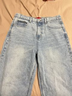 (Category: ) located in . Submitted by 1qtpreloved (Listing ID 1445702272, Image 1). Description: .