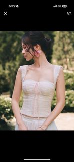 (Category: ) located in . Submitted by roar_closet (Listing ID 1445698597, Image 1). Description: .