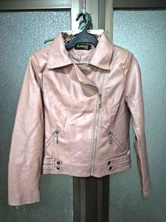 (Category: ) located in . Submitted by amazingshopper2024 (Listing ID 1445633764, Image 1). Description: .