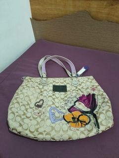 (Kategori: ) berada di . Dikirim oleh ChiesCorner (ID iklan 1445634005, Gambar 1). Deskripsi: .