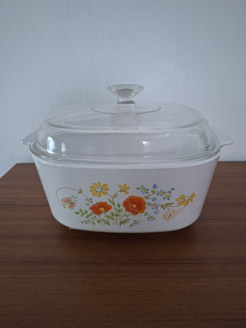 Pyrex CorningWare 5L Casserole Dish with Lid