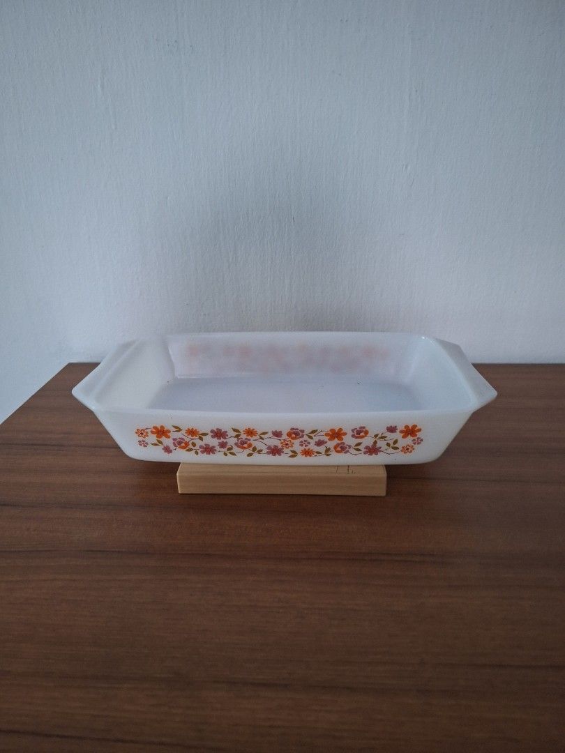 Vintage Pyrex Floral Rectangular Dish