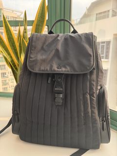 (Category: ) located in . Submitted by singapore_sale (Listing ID 1445696918, Image 1). Description: .