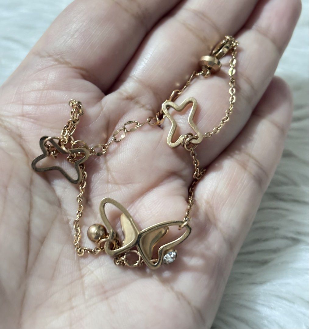 Rose Gold Plated Butterfly Anklet (Category: Bracelets) located in Paranaque City. Submitted by dalle_closet (Listing ID 1445624336, Image 3). Description: length: 26cm .