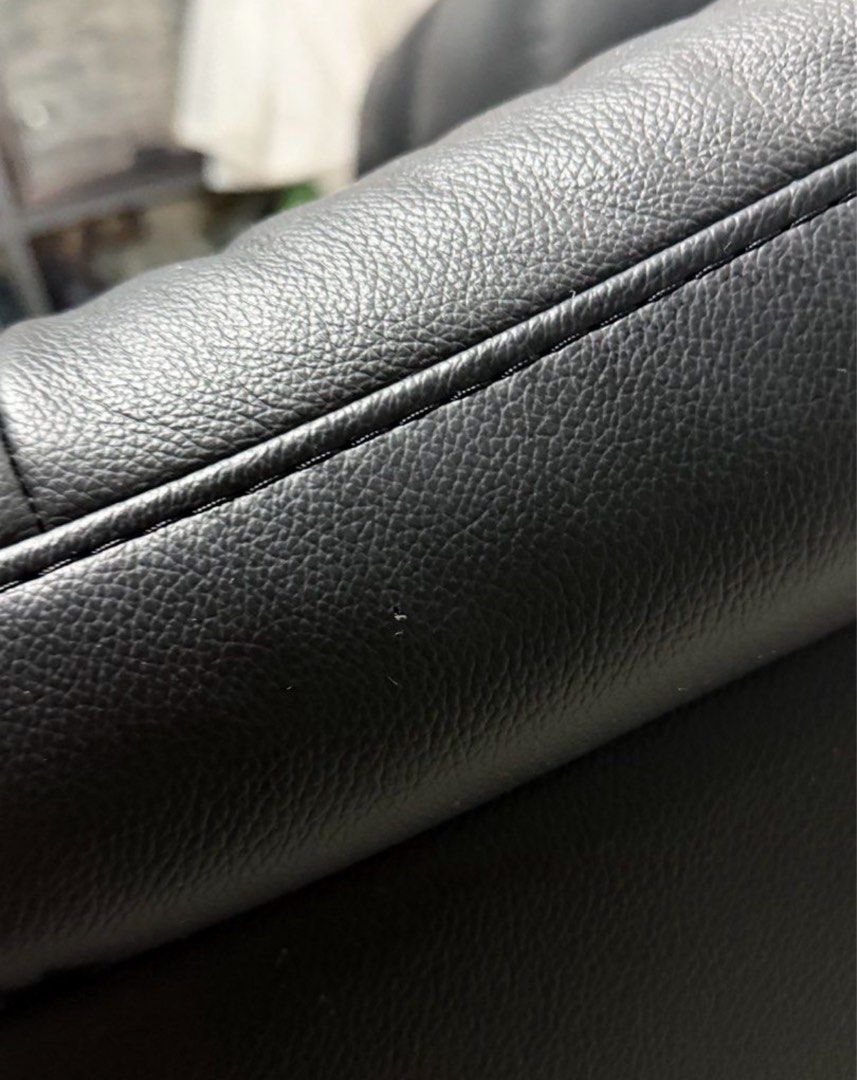 RUSH BLIMS LEATHER COUCH (Category: Sofas) located in Roxas City. Submitted by uzi99 (Listing ID 1445741312, Image 3). Description: Located at : Muntinlupa BOUGHT THIS LAST JANUARY FOR 79,000 MINIMAL SCRATCHES Very pretty in person Serious buyers only) Fixed price already . Discounted price posted .