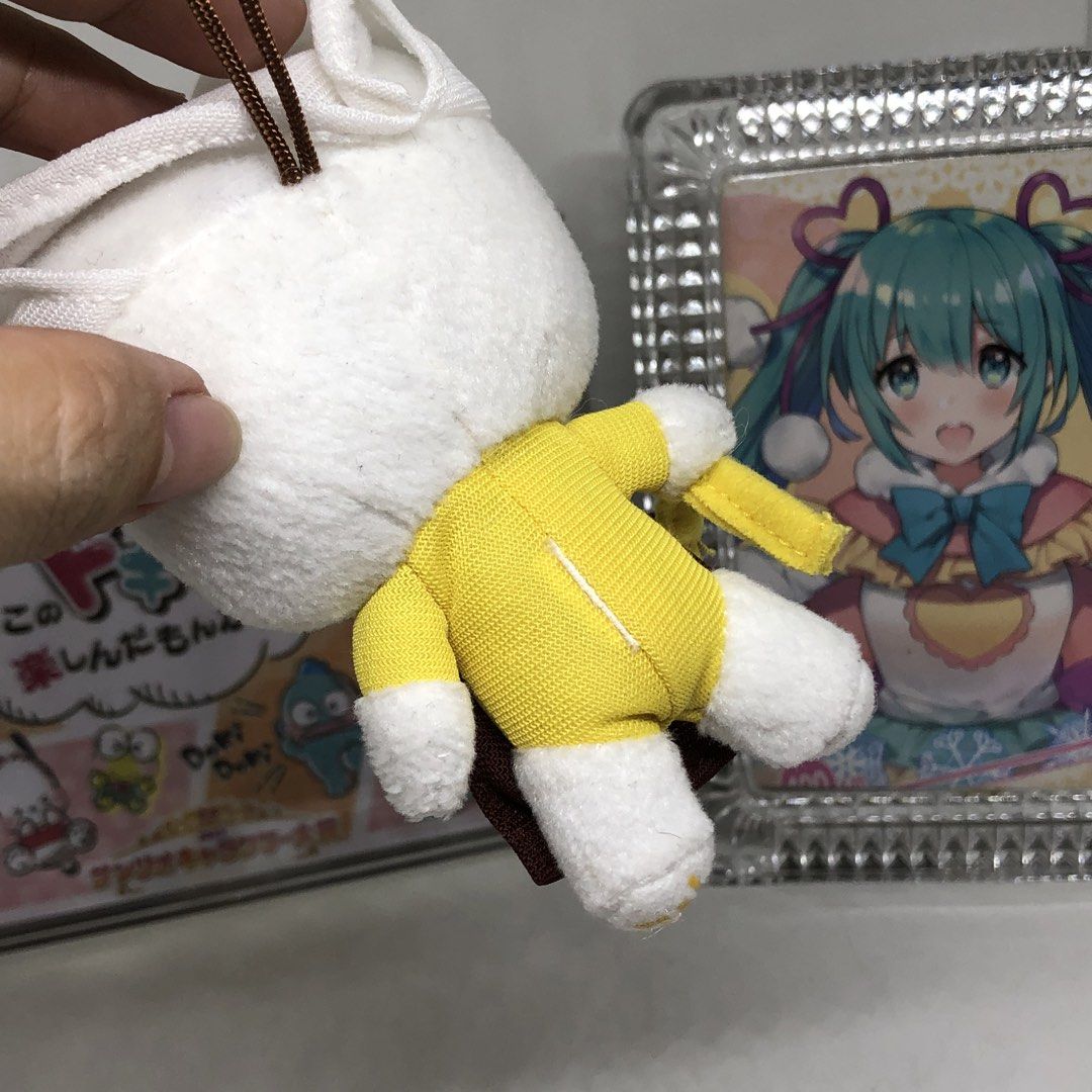 SANRIO HELLO KITTY I’M AT HOME PLUSH CHARM (Category: Plushies & Soft Toys) located in Quezon City. Submitted by kitsune.treasures (Listing ID 1445643200, Image 3). Description: *First to pay policy! *1 day reservation only. Failure to pay on time, auto cancel. 📍Quezon City * MOD: J&T | Lalamove * MOP: GCASH | BPI 📦ON HAND AND READY TO SHIP CONDITION: WHAT YOU SEE IS WHAT YOU GET. Dimensions: Kindly check the photos for the actual measurements.