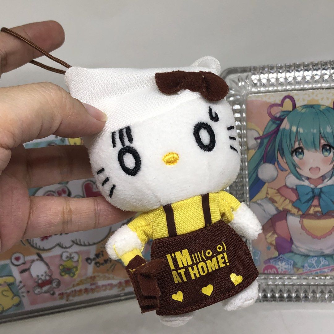 SANRIO HELLO KITTY I’M AT HOME PLUSH CHARM (Category: Plushies & Soft Toys) located in Quezon City. Submitted by kitsune.treasures (Listing ID 1445643200, Image 1). Description: *First to pay policy! *1 day reservation only. Failure to pay on time, auto cancel. 📍Quezon City * MOD: J&T | Lalamove * MOP: GCASH | BPI 📦ON HAND AND READY TO SHIP CONDITION: WHAT YOU SEE IS WHAT YOU GET. Dimensions: Kindly check the photos for the actual measurements.