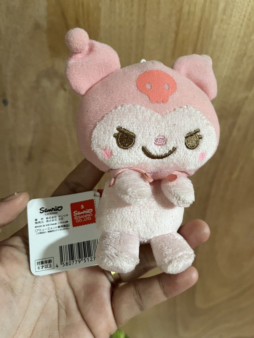 Sanrio My Melody Devil Pig Plush Keychain (Category: Plushies & Soft Toys) located in Tandag. Submitted by maryarlale42144 (Listing ID 1445618735, Image 1). Description: - Super cute pink devil pig plush toy - Resembles Sanrio's My Melody - Features a little tail and horns - Ideal for attaching to bags or keys - Comes with original tag - A must-have for any Sanrio fan!.