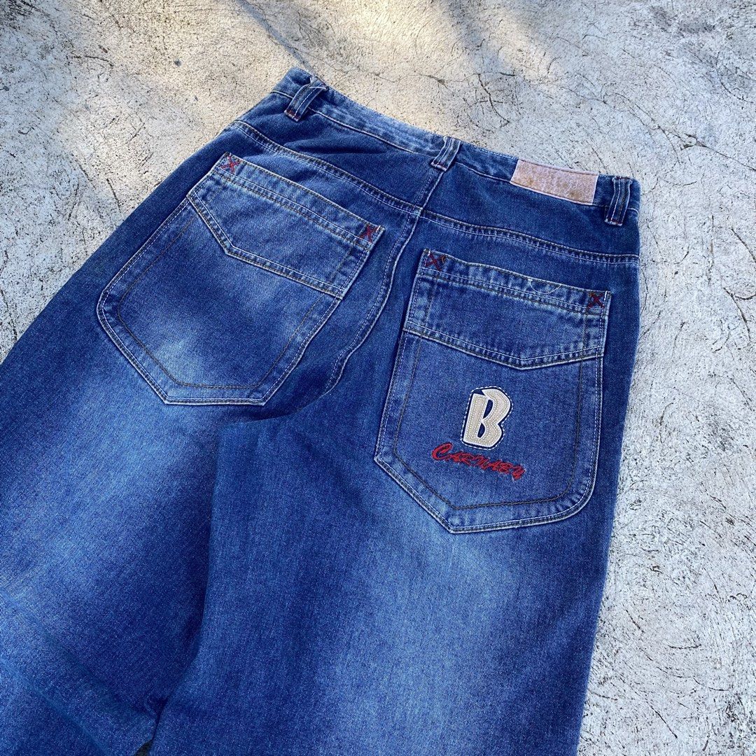 Semi Bigpocket dnkee baggy jeans (Category: Jeans) located in Roxas City. Submitted by treplorins (Listing ID 1445769685, Image 3). Description: SEMI BIGPOCKET DKNEE JEANS DIMES: WAIST: 30 INCHES LENGTH: 44 INCHES LEG HOLE: 10 INCHES THIGH: 11 INCHES.