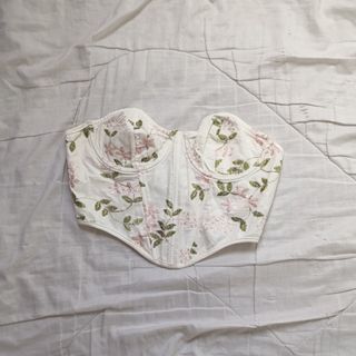 (Category: ) located in . Submitted by _____j.97 (Listing ID 1445701699, Image 1). Description: .