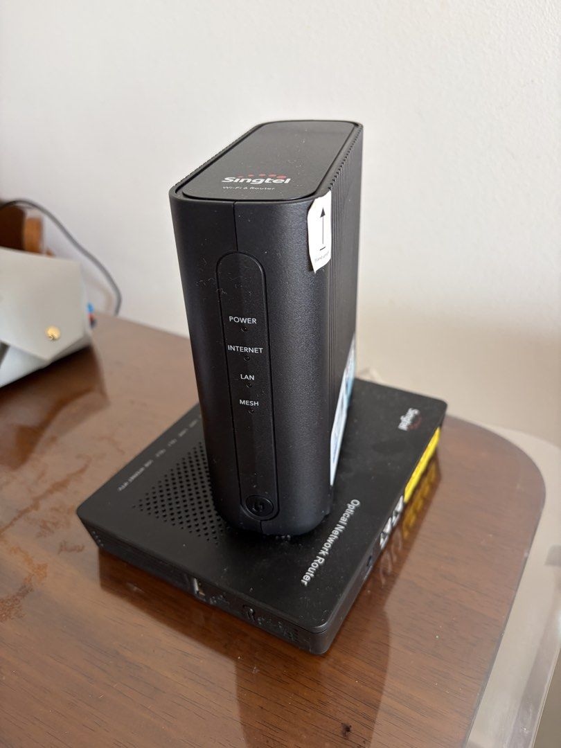 Singtel WiFi Router Optical Network Router490938391604111362