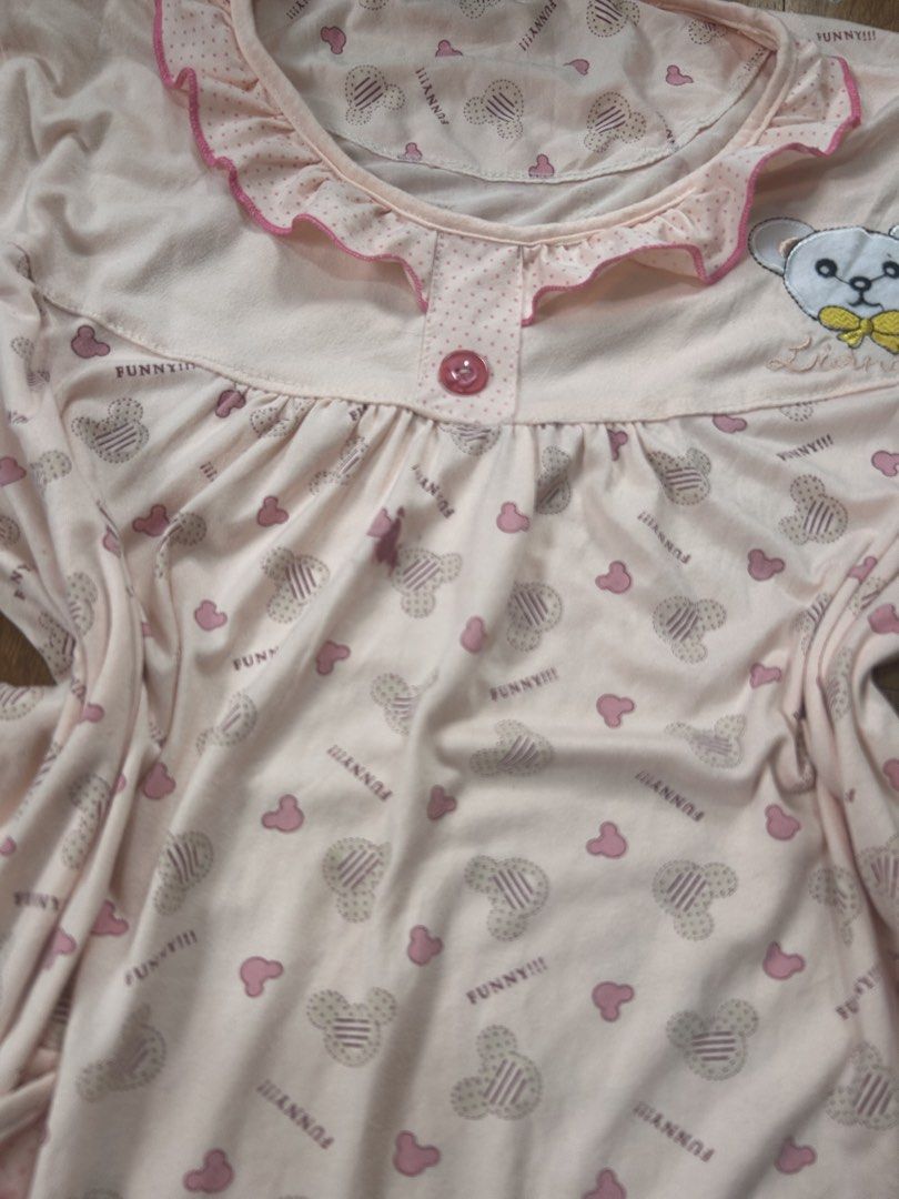 Sleepwear Pink Aesthetic Blouse (Category: Blouses) located in Valenzuela. Submitted by loveshecollection (Listing ID 1445656033, Image 2). Description: ⋆˚𝜗𝜚˚⋆ 🍒 size: s-l condition: preloved 10/10 🧸 ✮ payment first policy ✮ no cancellations ✮ shipping varies per location ✮ Follow before mine.