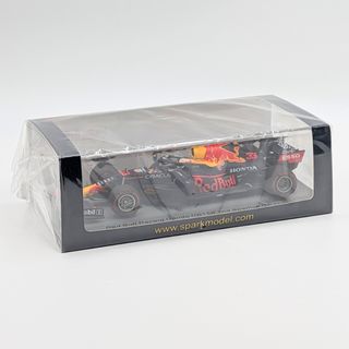 (Category: ) located in . Submitted by mirage.diecast (Listing ID 1445716181, Image 1). Description: .