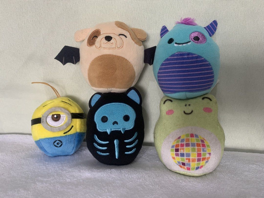 Squishmallows Minion Bundle Plush SET (Category: Plushies & Soft Toys) located in Quezon City. Submitted by breadjinniecheeks (Listing ID 1445675729, Image 1). Description: BUNDLE SET! no tingi 🙇🏻‍♀️ - frog needs wash, the rest is clean and in good condition. - check pics for details, selling as is. MOP: May@ only MOD: J&T or Lalamove/Grab.