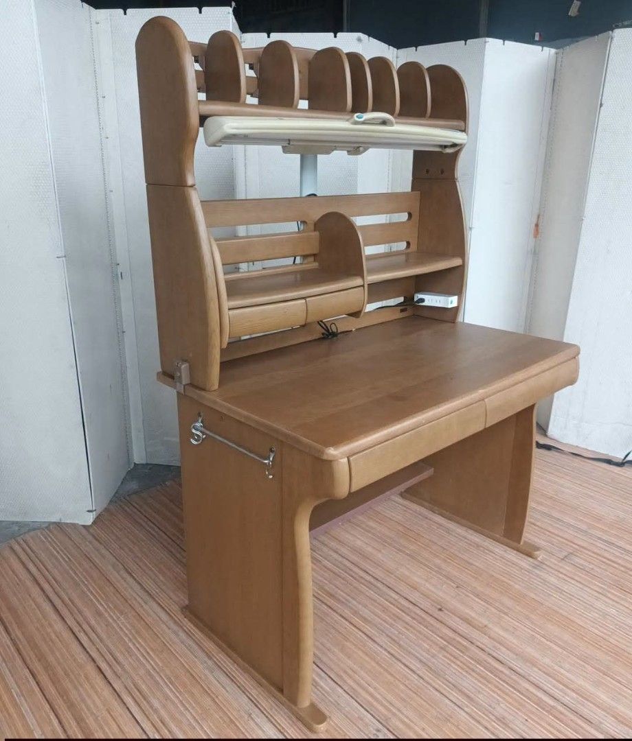 Study Table (Category: Tables & Sets) located in Meycauayan. Submitted by marygracecasimiro (Listing ID 1445665134, Image 3). Description: Itoki Japanese Study Desk Solid Wood Price: 11,500 L43 x W26 x H30/63 In good condition💜💜.