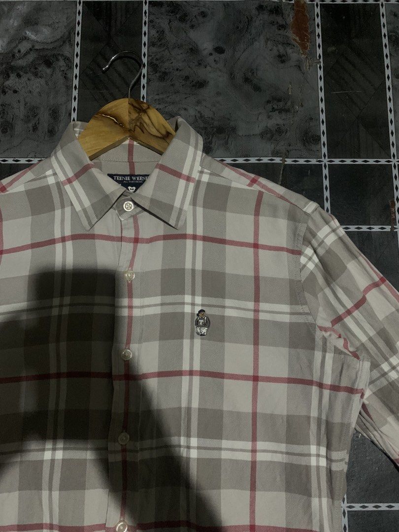 Teenie Weenie Longsleeve (Category: Shirts) located in Iligan City. Submitted by kierrehv (Listing ID 1445724705, Image 2). Description: Teenie Weenie Longsleeve 9.4/10 cr 19.5x25.5 No issues .
