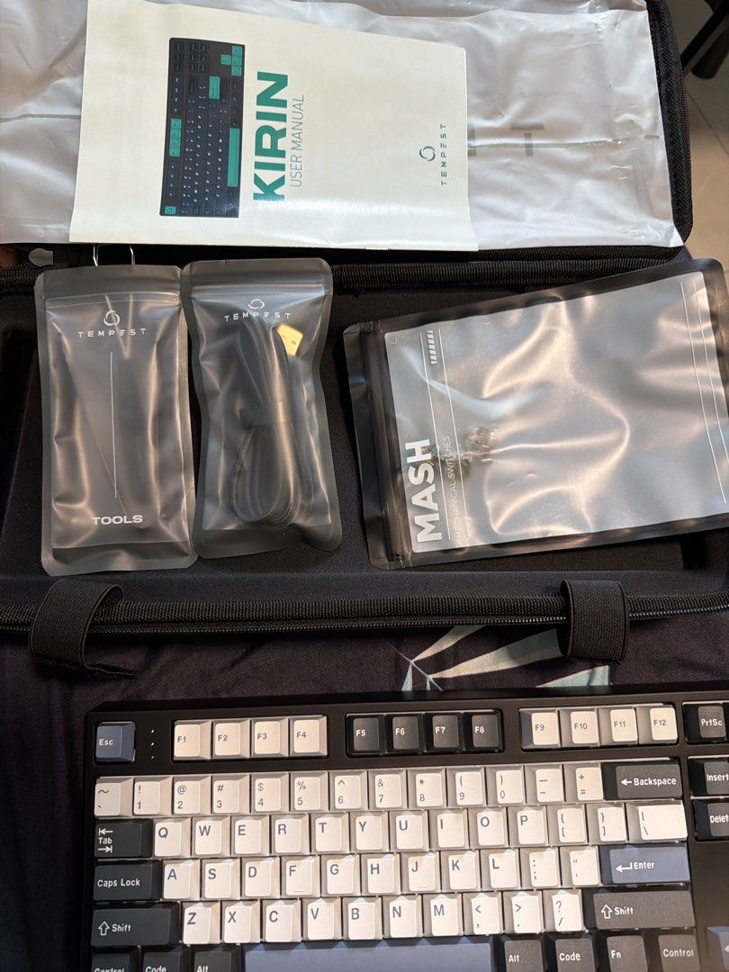 Tempest Kirin Mechanical Keyboard with Case490959905616056321