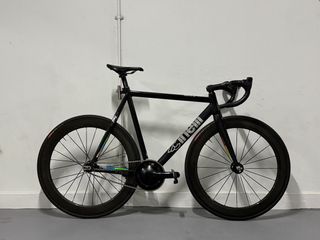 (Category: ) located in . Submitted by spoodermanbikes (Listing ID 1445714367, Image 1). Description: .
