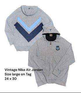 (Category: ) located in . Submitted by wamport_thrifting (Listing ID 1445730286, Image 1). Description: .