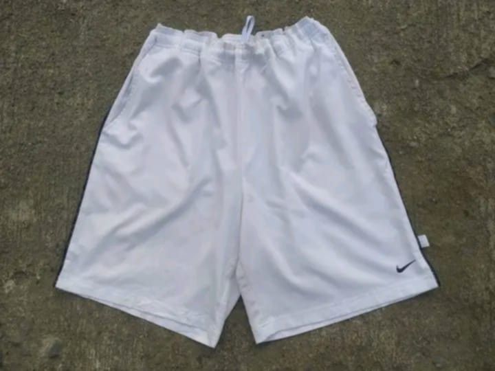 Vintage Nike white shorts (Category: Shorts) located in Guiguinto. Submitted by selected_3rp (Listing ID 1445682509, Image 1). Description: vintage Nike white shorts embroidered swoosh size XL no issue pm.