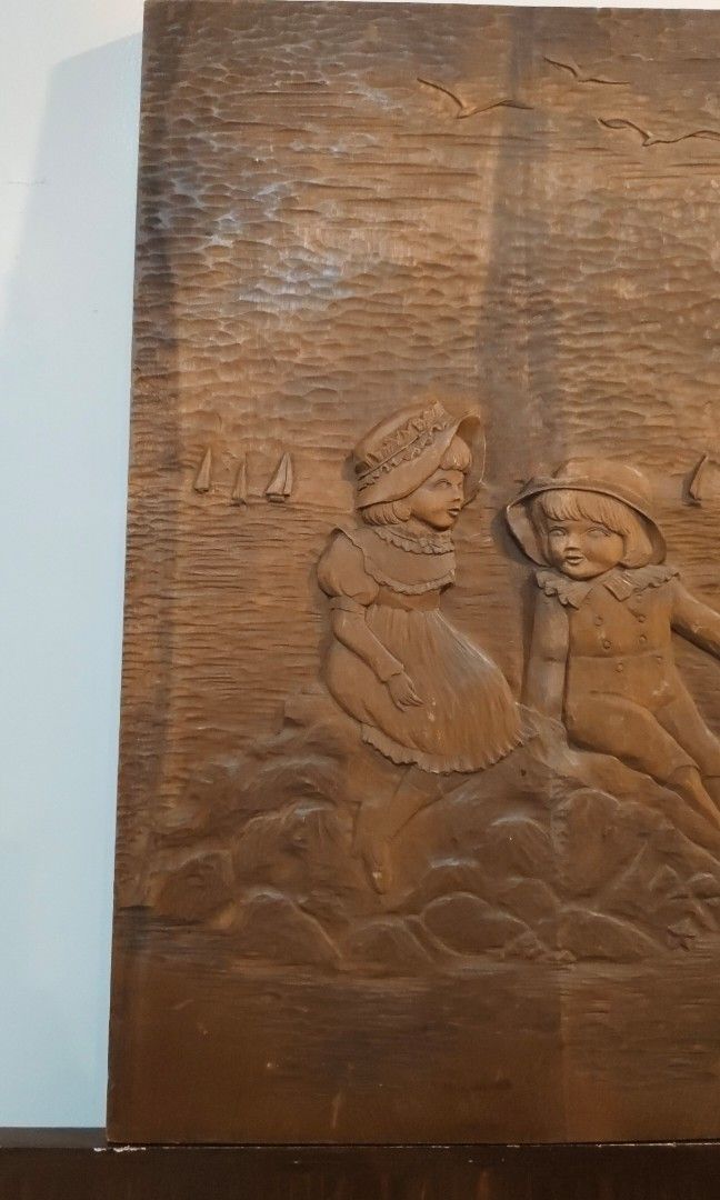 Vintage Wood Carving (Category: Wall Decor) located in Cabuyao City. Submitted by batman0417 (Listing ID 1445701634, Image 3). Description: lagpas 2ft din po taas, pm nalang po, lalamove nalang din po sa kukuha.