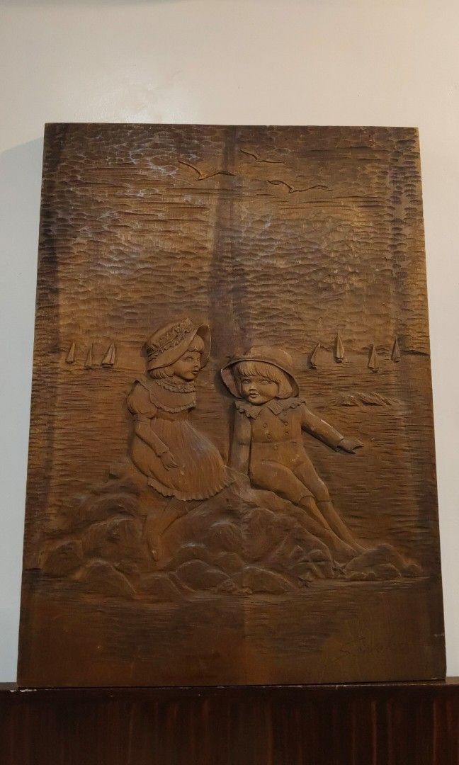 Vintage Wood Carving (Category: Wall Decor) located in Cabuyao City. Submitted by batman0417 (Listing ID 1445701634, Image 1). Description: lagpas 2ft din po taas, pm nalang po, lalamove nalang din po sa kukuha.