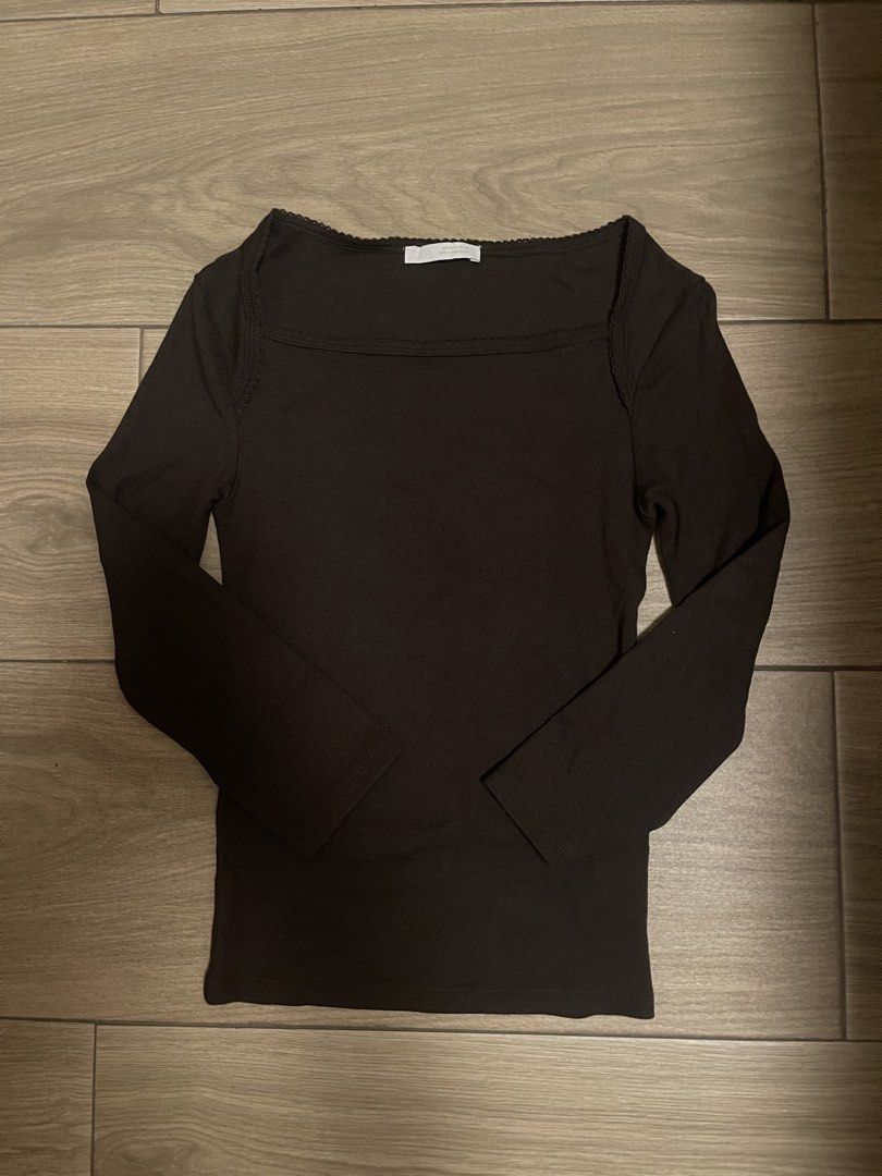 Zara Brown boatneck squareneck top (Category: Longsleeves) located in Manila. Submitted by user778899 (Listing ID 1445776743, Image 1). Description: never worn js washed 1x its nice and body hugging.