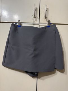 (Category: ) located in . Submitted by kj.closet (Listing ID 1445728509, Image 1). Description: .