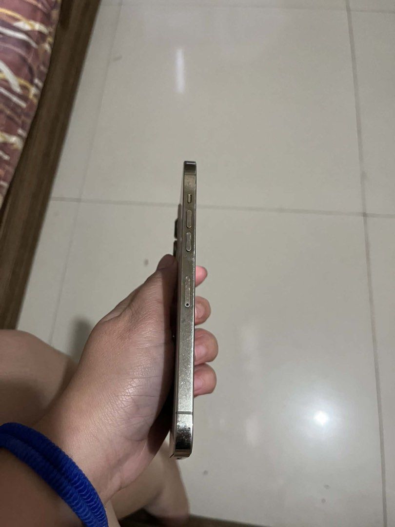 12 Pro MAX 256 GB (Category: iPhone 12 Series) located in Cainta. Submitted by clutterist (Listing ID 1445932505, Image 2). Description: 📱 iPhone 12 Pro Max For Sale ✨ No issue, ready to use ✨ Newly replaced battery ✨ Super tagal malowbat ✨ Smooth and mabilis gamitin ✨ All functions working perfectly ✨ Personal phone, well taken care of RFS: Need funds / Upgrade PM sa interested. Sure buyer only. .