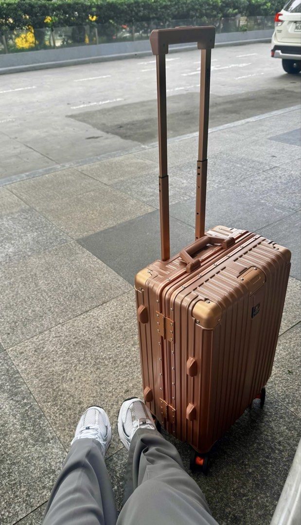 20” Voyager X Hard Case Luggage (Category: Luggage) located in Calamba. Submitted by nikitabee_ (Listing ID 1445820371, Image 2). Description: 📍Calamba & Sta. Rosa, Laguna Selling my Voyager X Hard Case Luggage 20” - like new (just a minor scratch - not noticeable) - Pick up or Lalamove.
