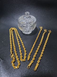 (Category: ) located in . Submitted by vickyngggg_ (Listing ID 1444271179, Image 1). Description: .