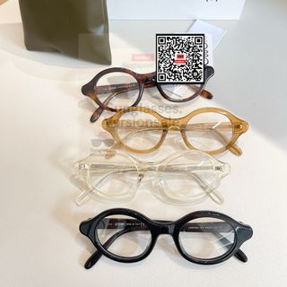 (Category: ) located in . Submitted by sunglasses.versionsale (Listing ID 1445911397, Image 1). Description: .