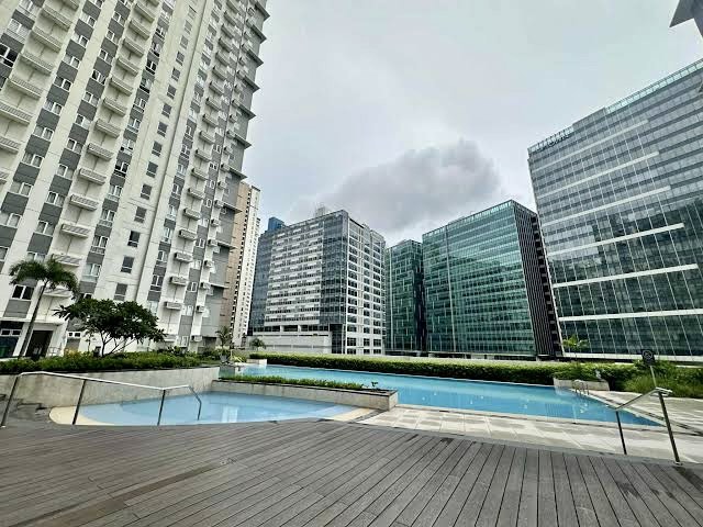 (Category: ) located in . Submitted by millionaire_listings (Listing ID 1426029662, Image 1). Description: .