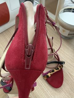（分類：）位於 。 由 justlistedco 提交（商品編號 1445911892，圖片 1）。簡介： 。