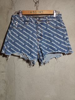 (Category: ) located in . Submitted by cabisaythriftshop (Listing ID 1445936884, Image 1). Description: .