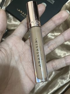 (Category: ) located in . Submitted by makexup (Listing ID 1445969573, Image 1). Description: .