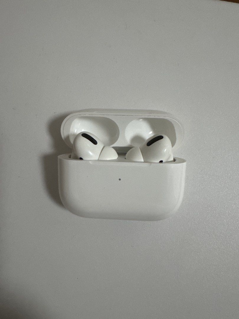 Apple AirPods Pro (1st Generation)