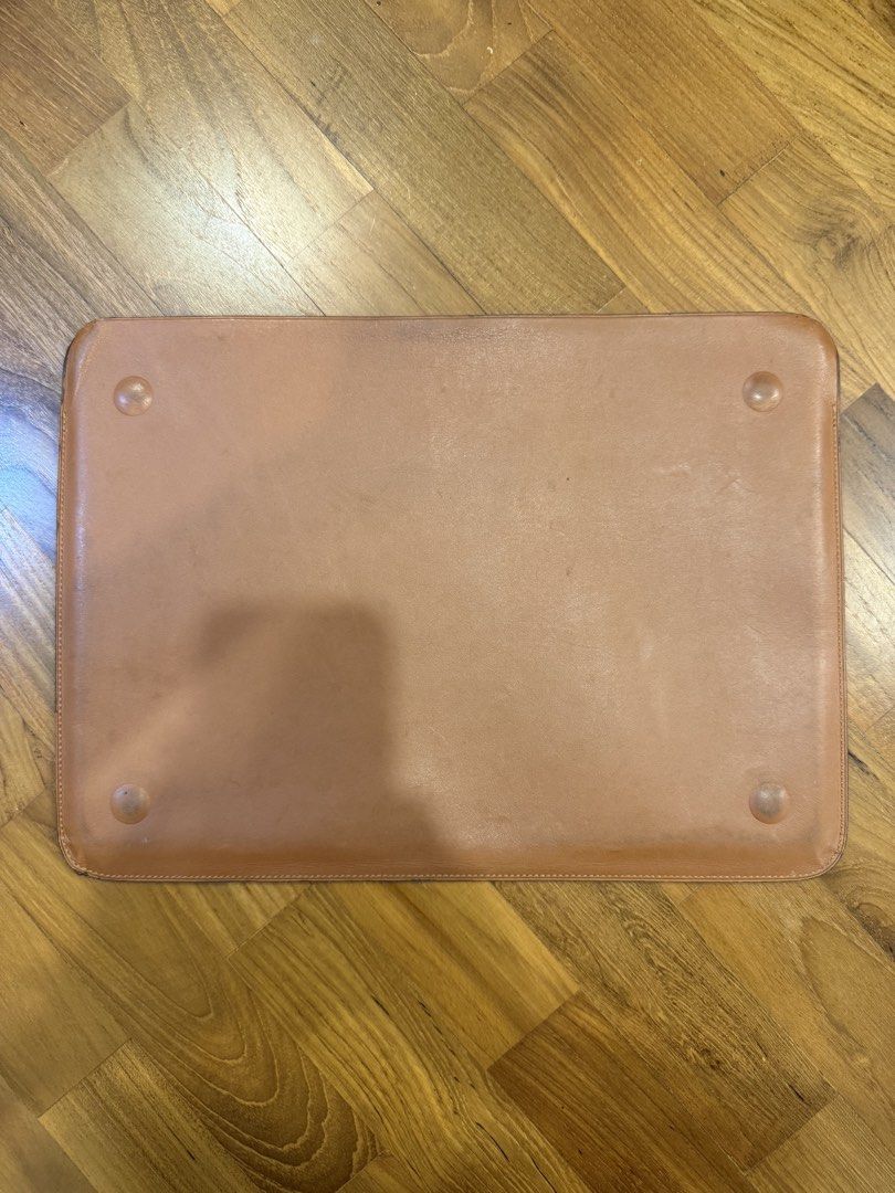 Apple Leather MacBook Sleeve492240110859079681