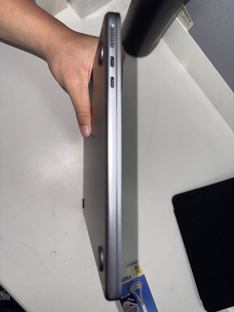Apple MacBook Air M2492229360008581123
