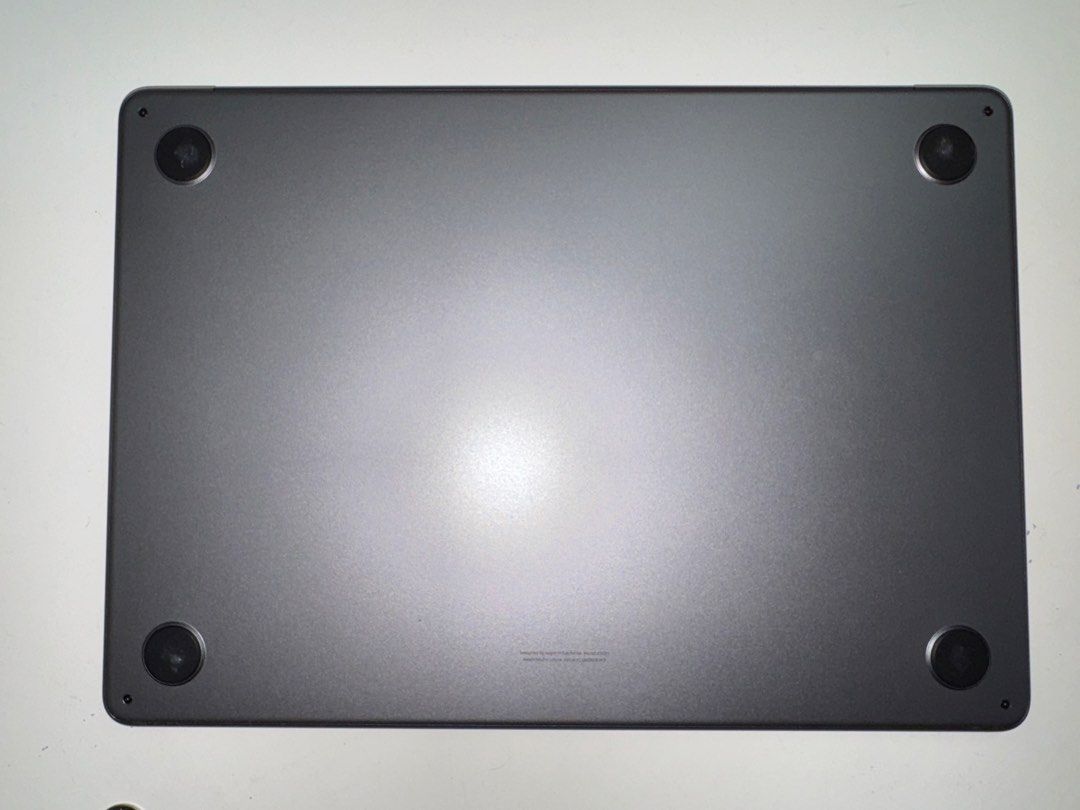 Apple MacBook Air M2492229360008581121